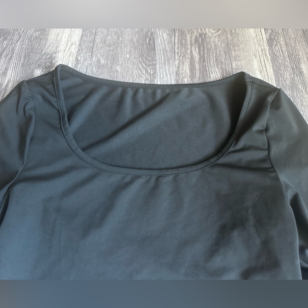 Long Sleeve Scoop Neck Stretchy Black Crop Top SZ XS Stretchy Black Top - Picture 7 of 13